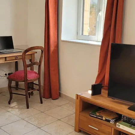 Hébergement de vacances Périgord Noir Les Sauges Rouges 3 étoiles *